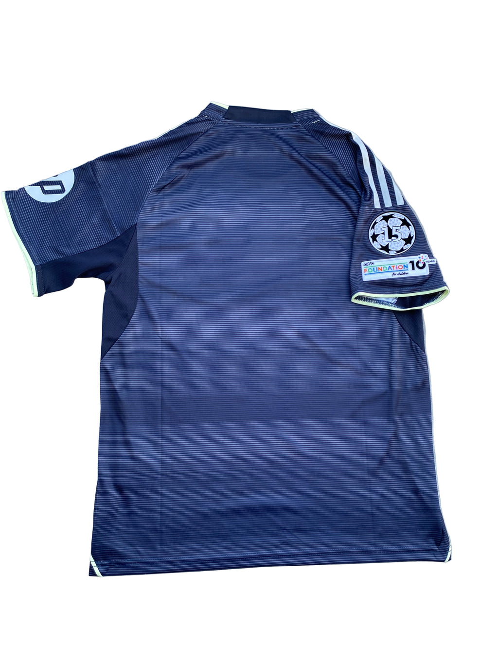 Real Madrid 25/26 Silver Away Kit 🏟️ | UCL Badge | Luxury Edition 👑