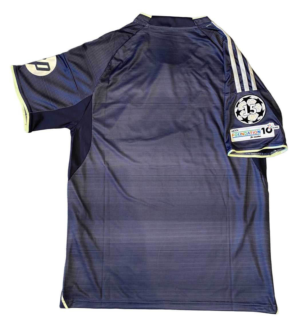 Real Madrid 25/26 Silver Away Kit 🏟️ | UCL Badge | Luxury Edition 👑