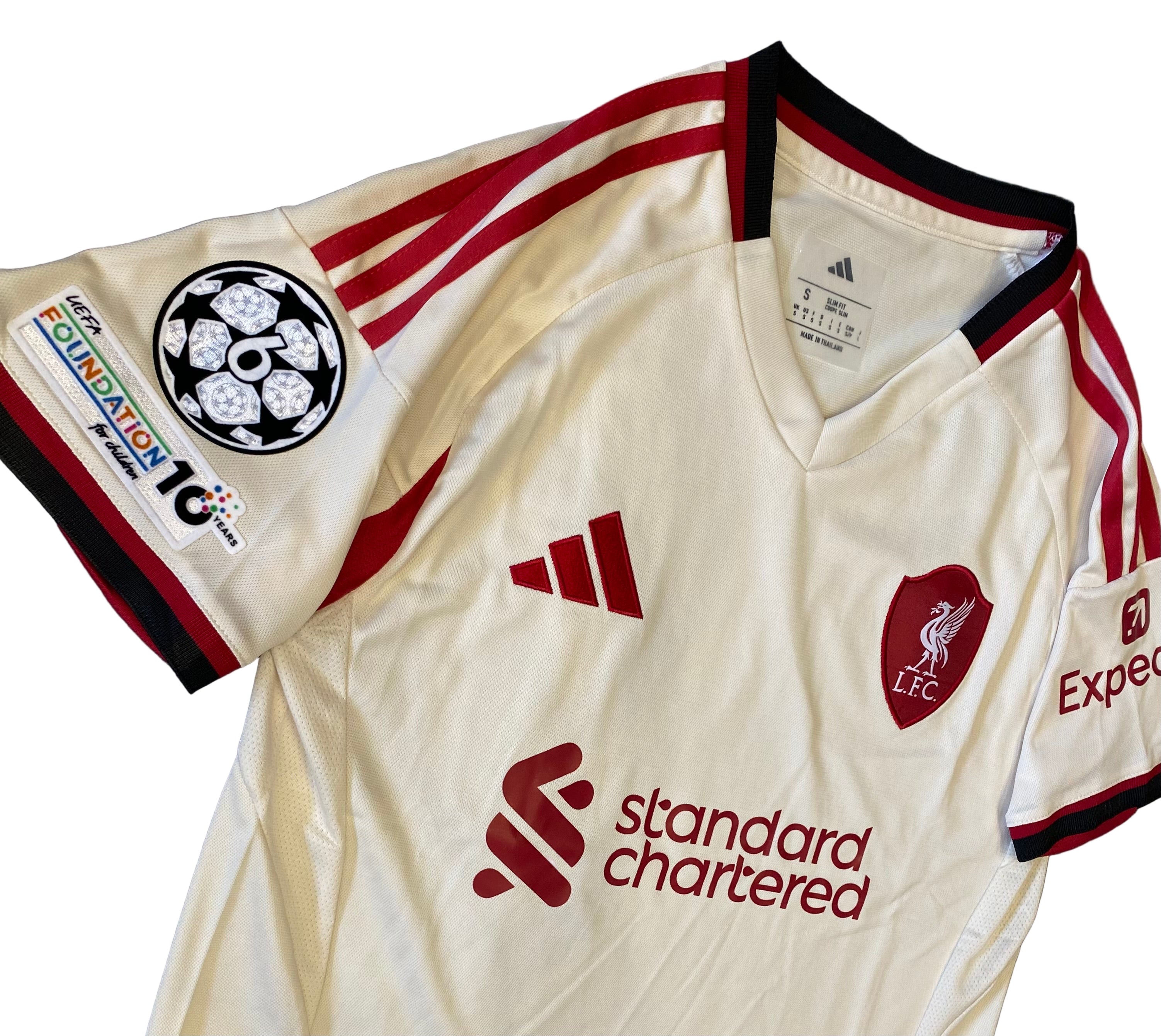 Liverpool 25/26 Away Kit ⚪🔴 | UCL Badge | Luxury Edition 👑