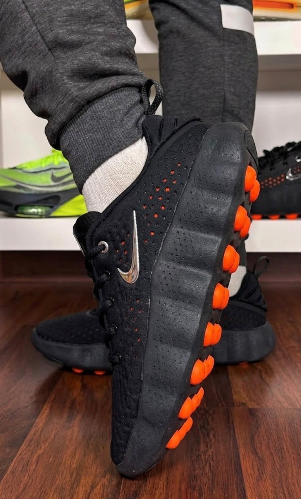 Nike Mind 002 — Black Phantom