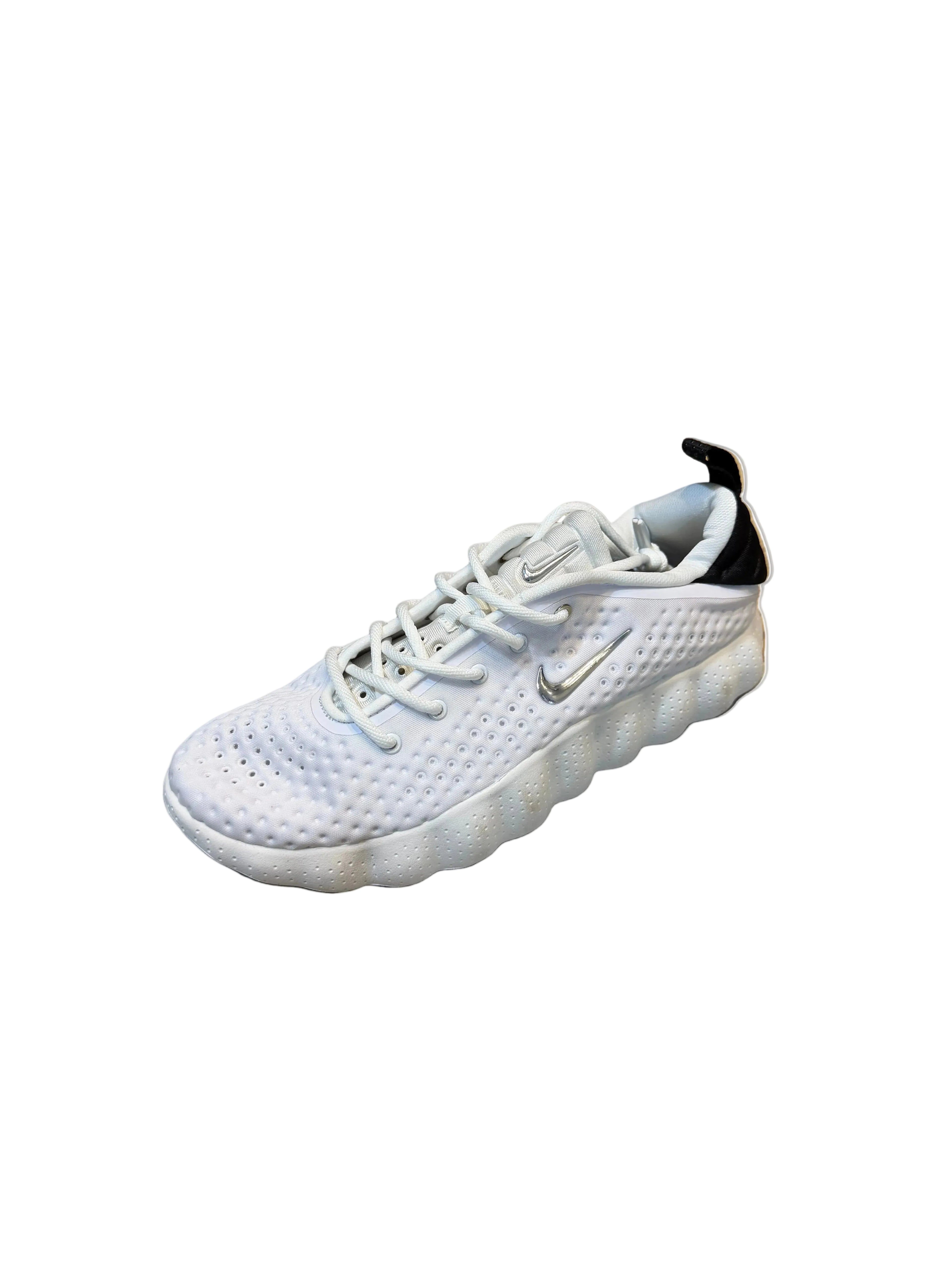 Nike Mind 002 — Polar